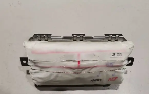 Lexus RX V Passenger airbag TG16B01003