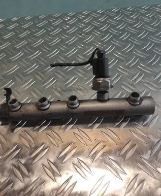Volkswagen Touareg I Fuel main line pipe 059130089AB