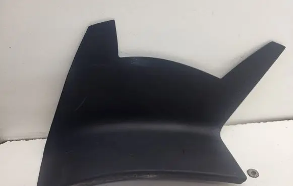 Porsche Macan (95B) Rear/tail light trim molding 95B945312D