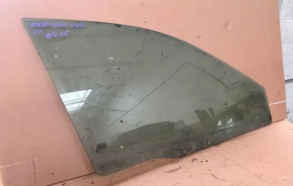 Volvo V40 Sliding door window/glass 