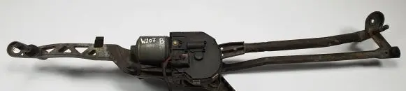Mercedes-Benz E C207 W207 Front wiper linkage and motor A2048201040