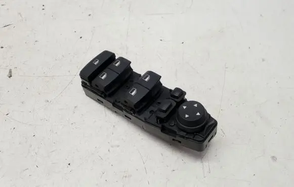 BMW 5 F10 F11 Electric window control switch 9241955