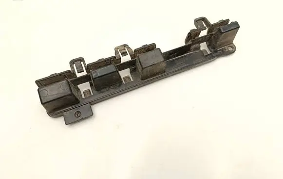 BMW 3 G20 G21 Other sill/pillar trim element 7428036