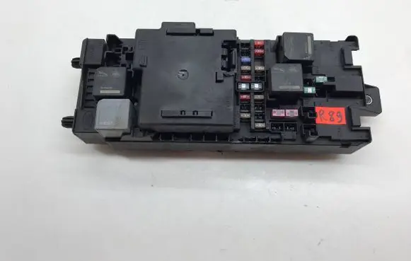 Land Rover Range Rover L405 Fuse module HPLA14A073BC 01092016 58L811F04