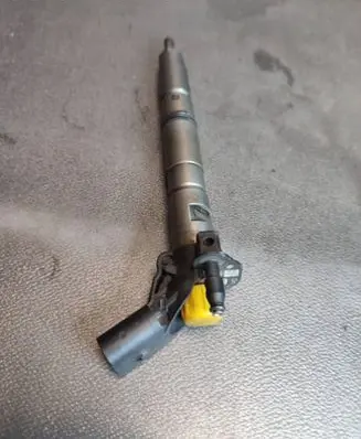 Audi Q7 4L Fuel injector 0445115052