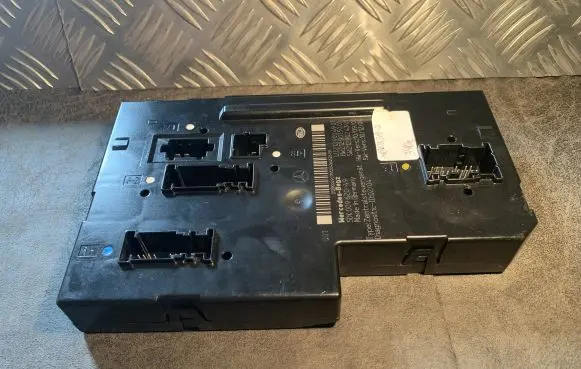 Mercedes-Benz E W212 Fuse module A2129004901