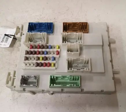 Volvo V40 Fuse module 31394963 8624144240