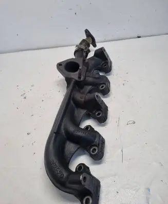 Volvo S60 Exhaust manifold 30637797