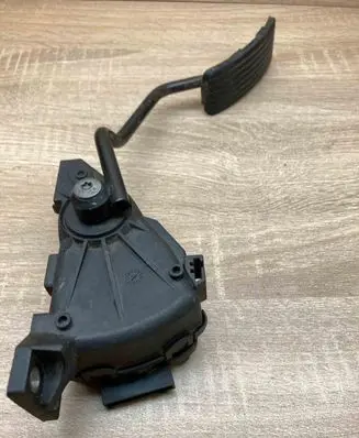 Volvo S40, V40 Accelerator throttle pedal 30865642 6PV008301