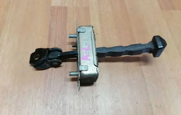 Renault Espace V (RFC) Rear door check strap stopper 824308413R