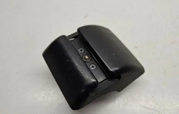 BMW 5 E39 Parcel shelf load cover mount bracket 8217304