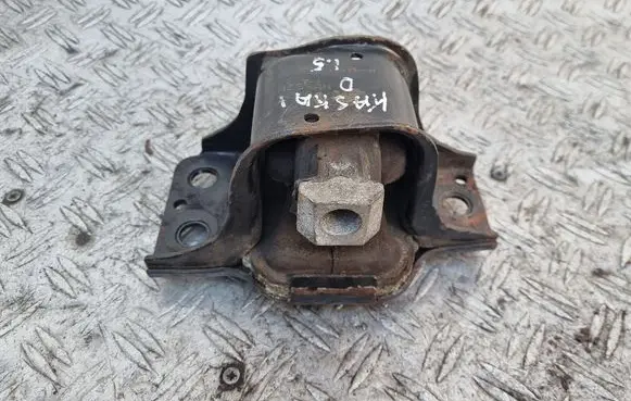 Nissan Qashqai Engine mount bracket 8200014931 8200014931H