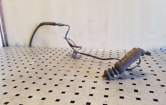 Clutch slave cylinder