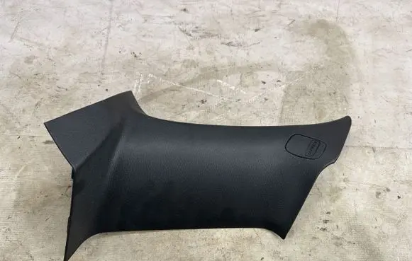 Peugeot 308 (C) pillar trim 9837329180