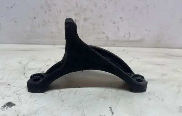 Mercedes-Benz S W220 A/C compressor mount bracket A6280980130