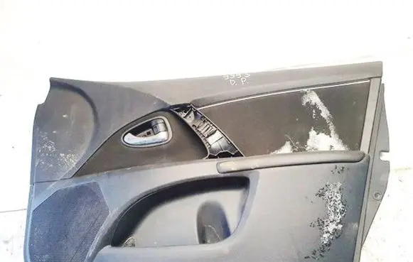 Toyota Avensis T270 Front door card panel trim 6777705040 67777-05040