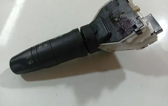 Nissan Note (E11) Indicator stalk