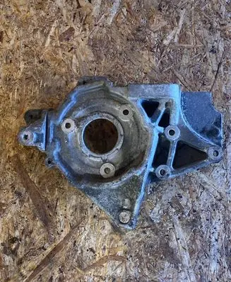 Renault Espace III Fuel pump bracket 8200065848