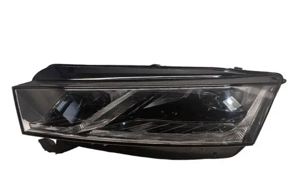 Skoda Octavia Mk4 Headlight/headlamp 5E4941015A LE18A6419 030111823300
