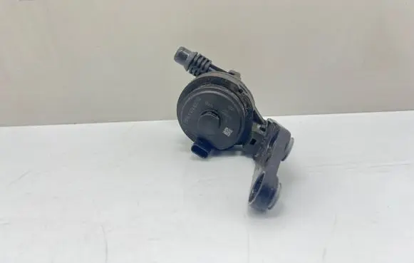 BMW 5 G30 G31 Electric auxiliary coolant/water pump 8474820