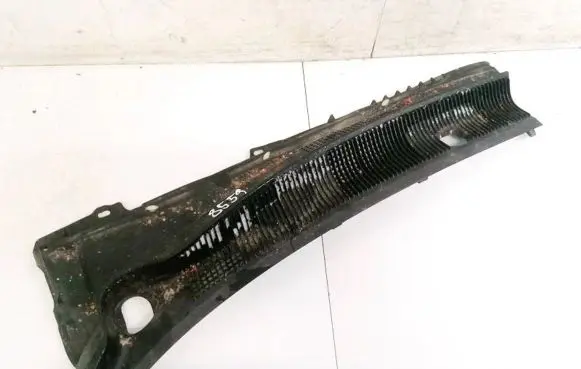 Mazda 6 Wiper trim