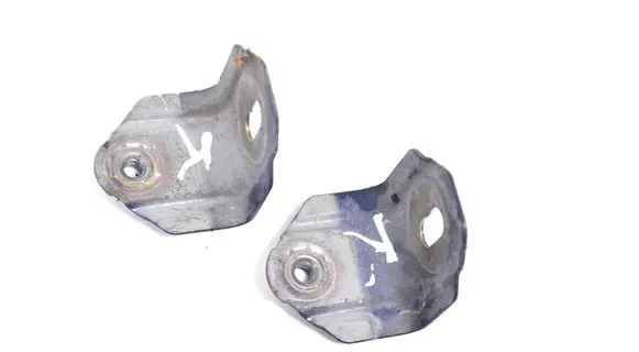 Fender mounting bracket