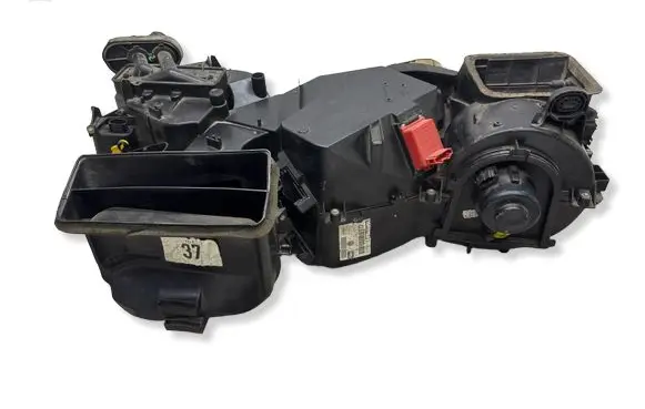 Volkswagen Golf IV Interior heater climate box assembly 1J1820003BF