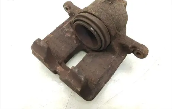 Nissan Primera Front brake caliper