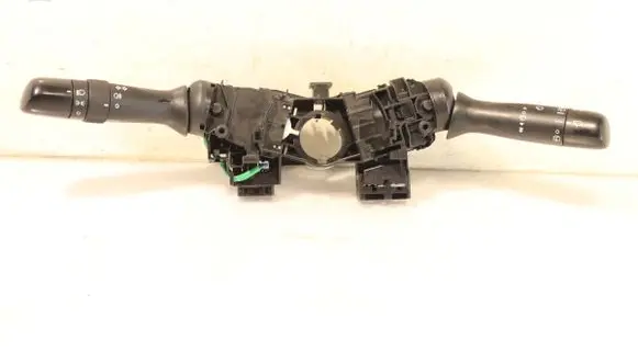 Toyota Yaris Light switch