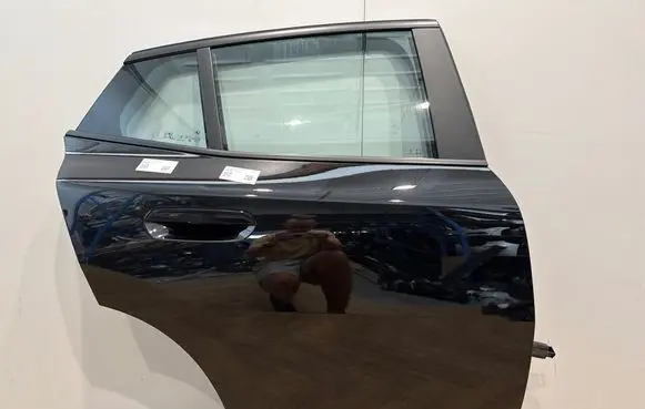 BMW X2 U10 Rear door