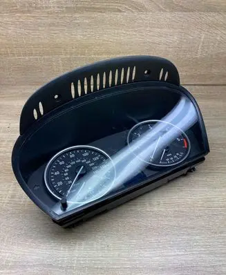 BMW 5 E60 E61 Speedometer (instrument cluster) 9177262 110080213 Used