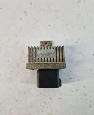 Renault Laguna II Glow plug pre-heat relay 7700115078