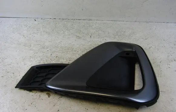 Audi A5 Front bumper lower grill 8B3807681B