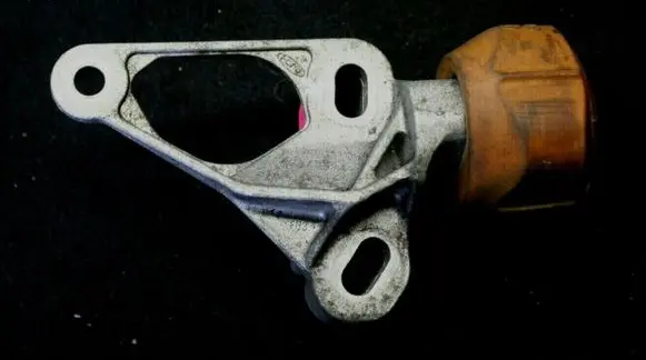 Audi A6 S6 C7 4G Engine mounting bracket 8K0199343G