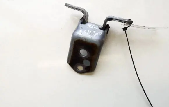 Mazda 3 I Rear door lower hinge