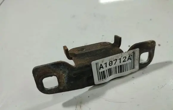 Audi 80 90 S2 B4 Rear door lock loop/hook striker 