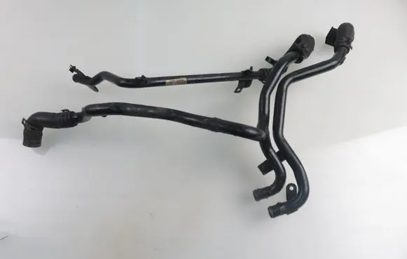 Audi Q7 4L Engine coolant pipe/hose 7L6121070AK