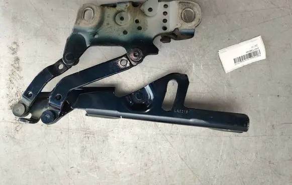 BMW 4 F36 Gran coupe Engine bonnet/hood hinges 41617286344 41617298138 7286344
