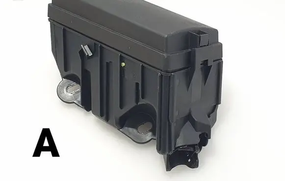 Volkswagen Touran III Fuse box set 5Q0907361D 5Q0937132B 5q0927165g