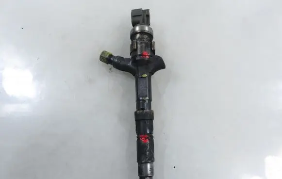 Toyota Corolla E120 E130 Fuel injector 2367027020