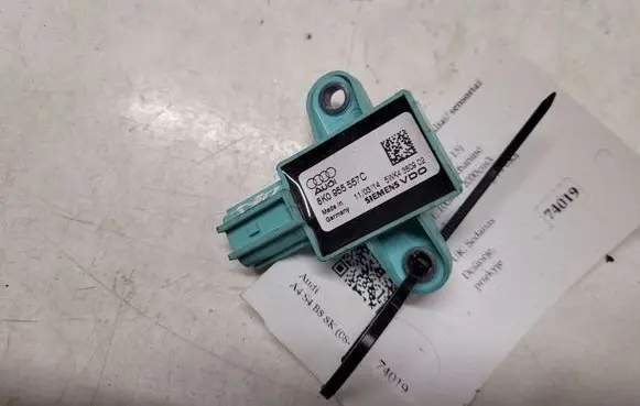Audi A4 S4 B8 8K Airbag deployment crash/impact sensor 8K0955557C