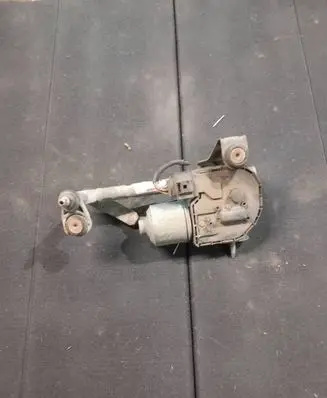 Seat Altea XL Front wiper linkage and motor 5P0955023F