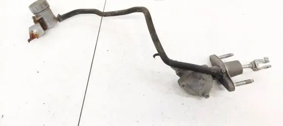 Honda Civic Clutch master cylinder
