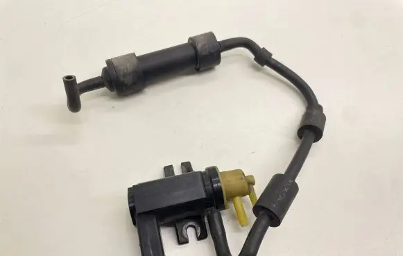 Volkswagen Tiguan Turbo solenoid valve 1K0906627A