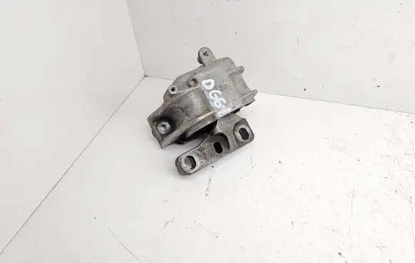 Volkswagen Golf VI Engine mount bracket 1K0199262CF