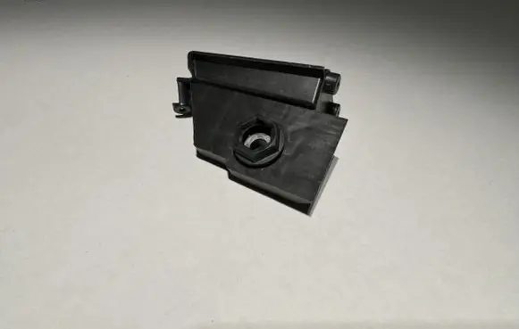 Audi A3 S3 8V Headlight/headlamp mounting bracket 8V0998121A