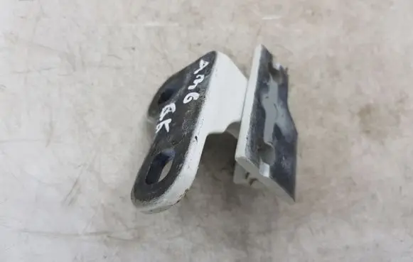 BMW 7 E65 E66 Rear door upper hinge NOCODE