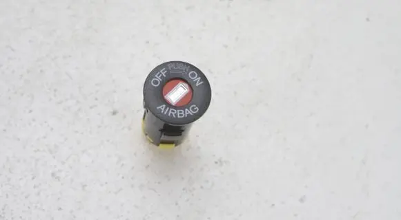 Honda CR-V Passenger airbag on/off switch TL02