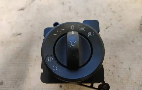Volkswagen Crafter Light switch 9065450704 03ZGS003