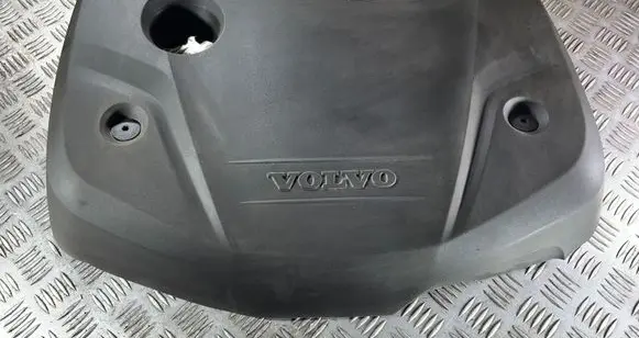 Volvo V40 Engine cover (trim) 31368888